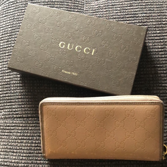 Gucci Handbags - Gucci Camel GG Imprime Patent Leather Zip Wallet
